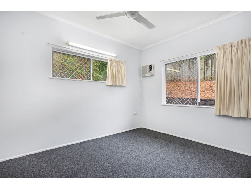 4 Kestrel Street, Bayview Heights QLD 4868