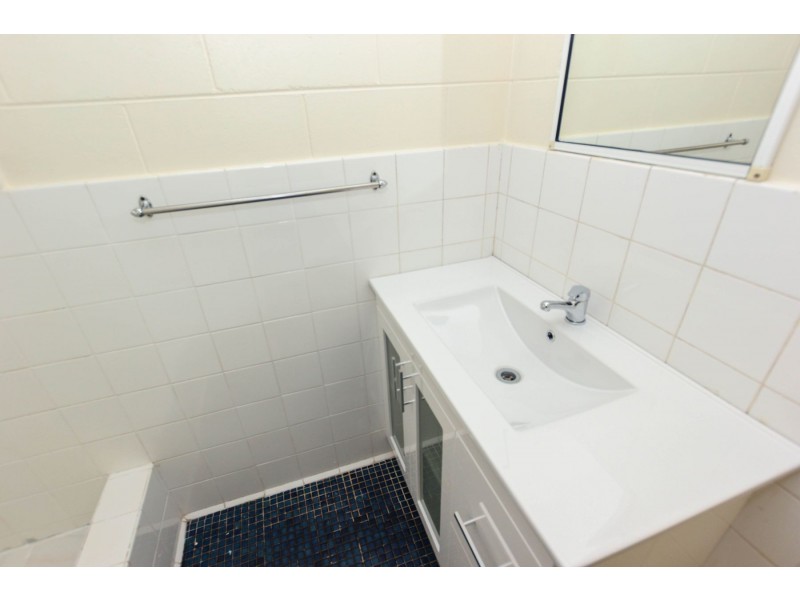 6/15 Curtin Street, Westcourt QLD 4870