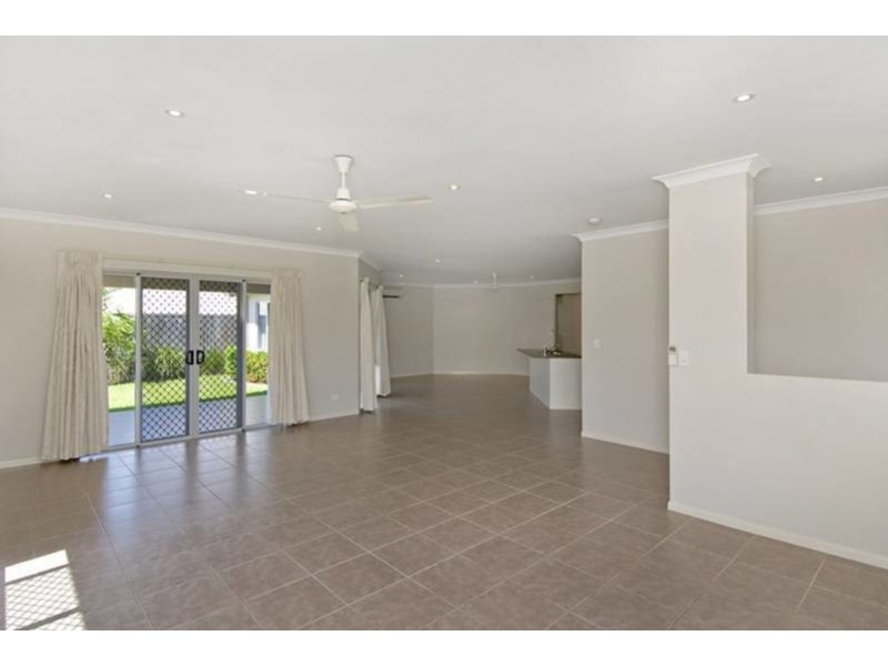 48 Oakblue Drive, Mount Sheridan QLD 4868