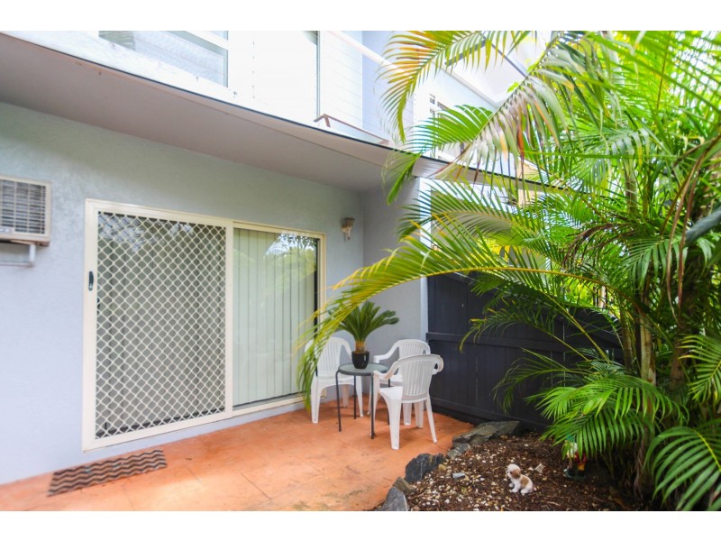 4/43-45 Rutherford Street, Yorkeys Knob QLD 4878