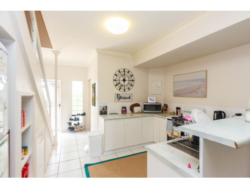 4/43-45 Rutherford Street, Yorkeys Knob QLD 4878