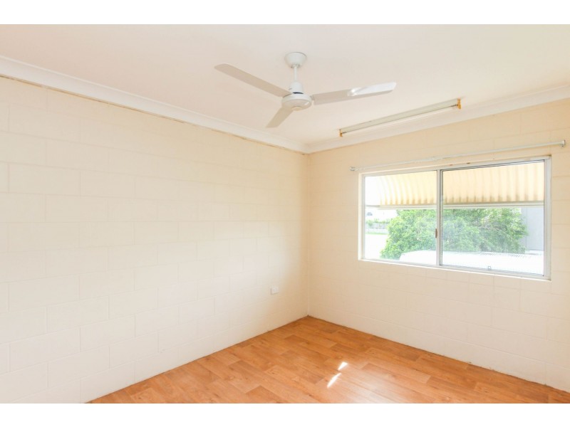 8/5 Maytown Close, Manoora QLD 4870