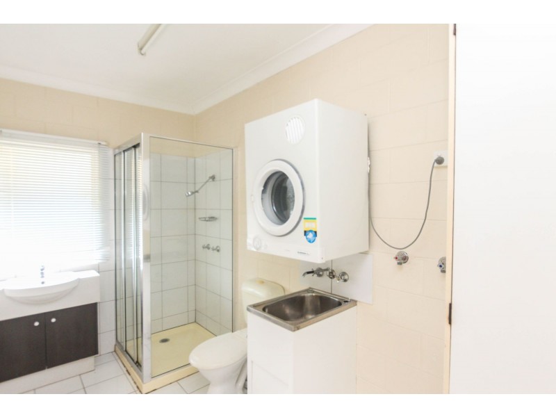 8/5 Maytown Close, Manoora QLD 4870