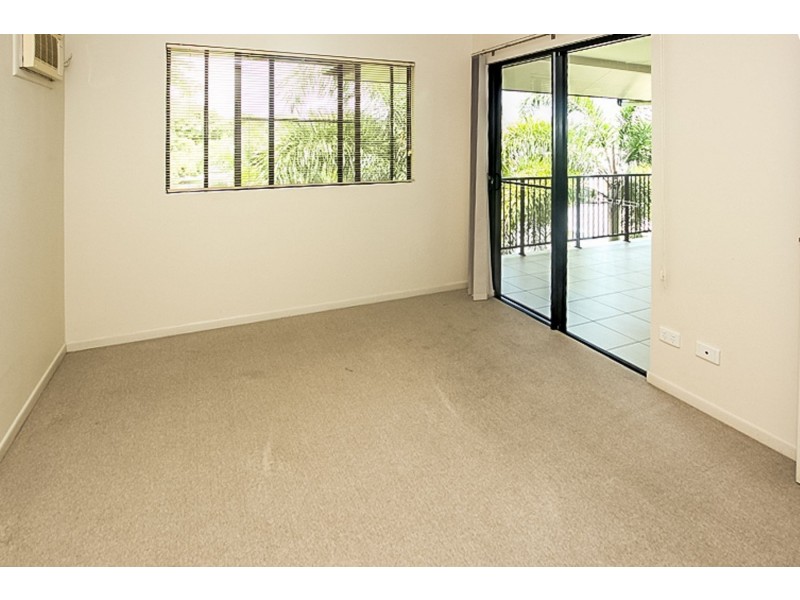 4/516-518 Varley Street, Yorkeys Knob QLD 4878