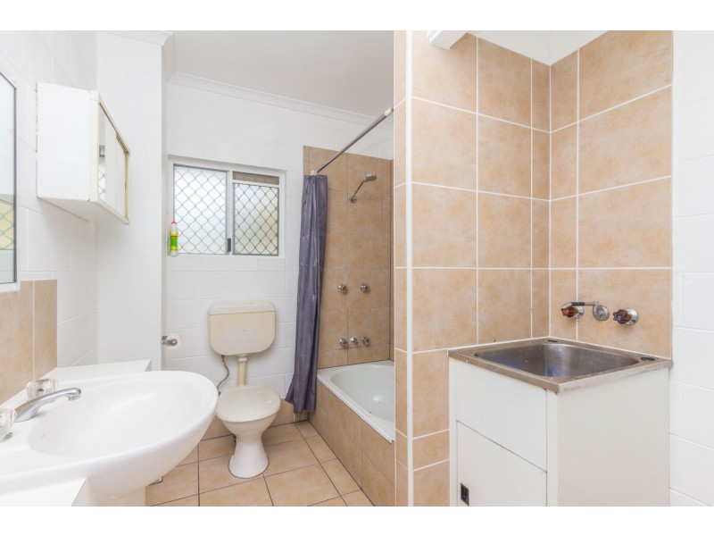 8/2 Mayers Street, Manunda QLD 4870