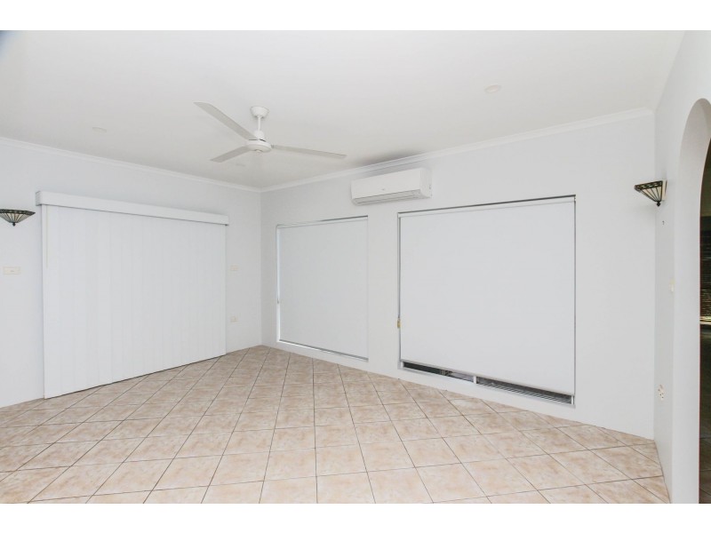 13 Fitzallan Close, Kanimbla QLD 4870