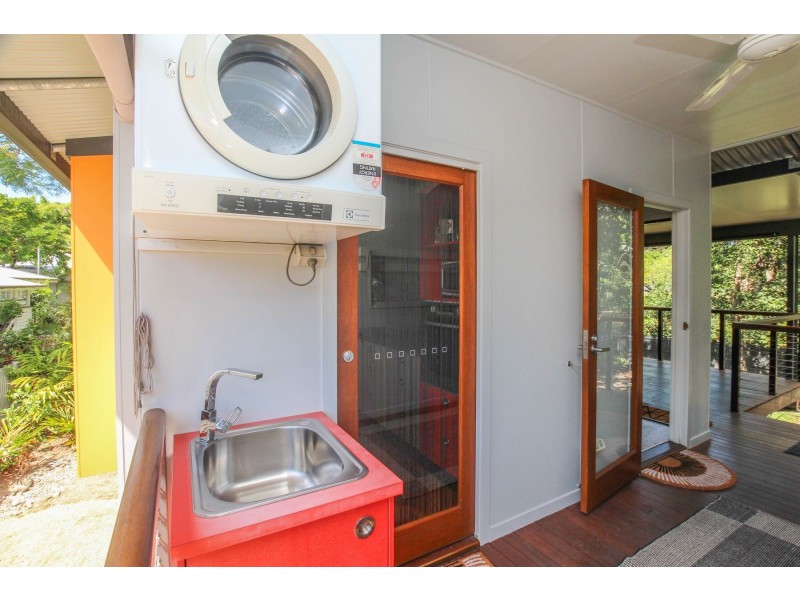 5A Law Street, Cairns North QLD 4870