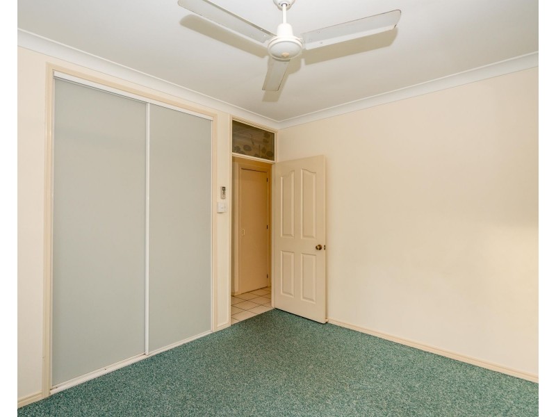 1/364 Mccoombe Street, Mooroobool QLD 4870