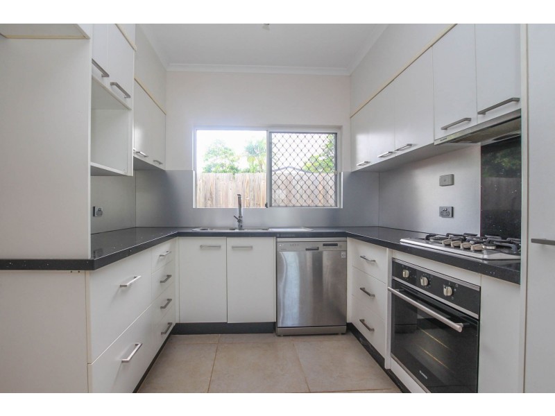 5 Batavia Court, Bentley Park QLD 4869