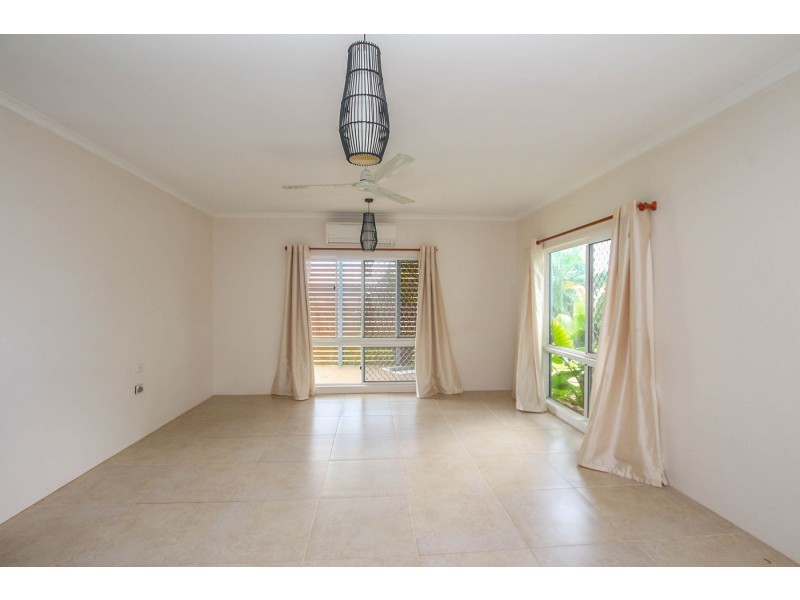 5 Batavia Court, Bentley Park QLD 4869