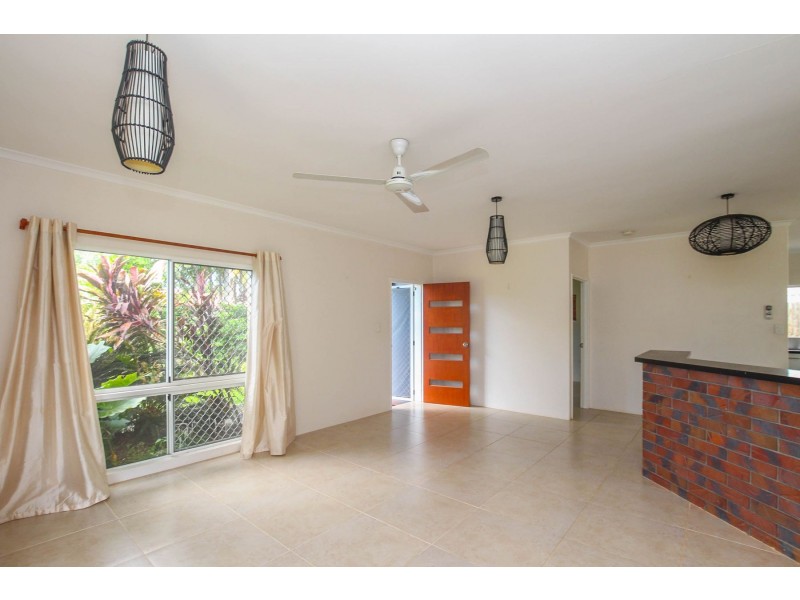 5 Batavia Court, Bentley Park QLD 4869