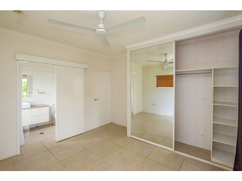 5 Batavia Court, Bentley Park QLD 4869