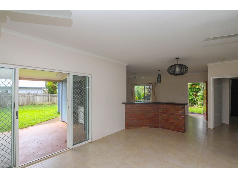 5 Batavia Court, Bentley Park QLD 4869