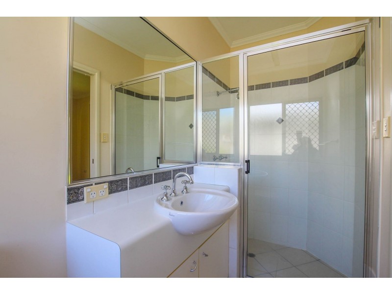 44 West Parkridge Drive, Brinsmead QLD 4870