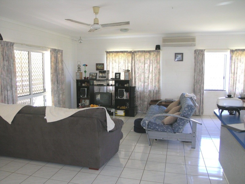 50 Marti Street, Bayview Heights QLD 4868