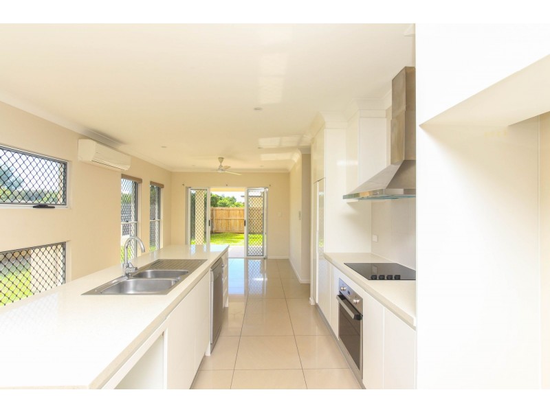 28 Thornborough Circuit, Smithfield QLD 4878