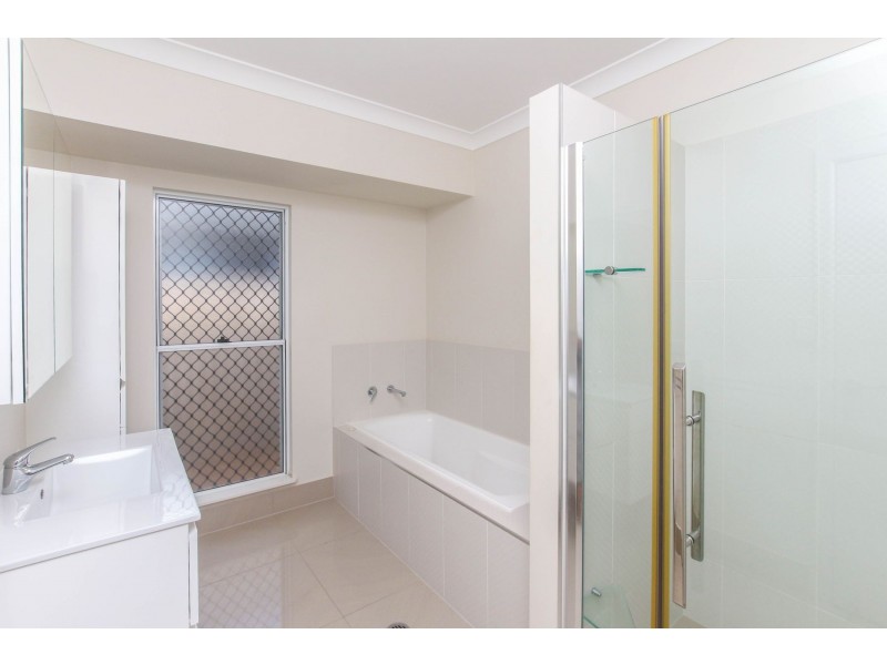 28 Thornborough Circuit, Smithfield QLD 4878