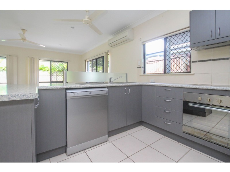 5 Cable Close, Kewarra Beach QLD 4879