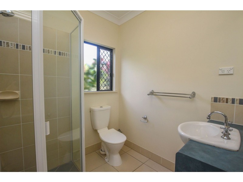 5 Cable Close, Kewarra Beach QLD 4879