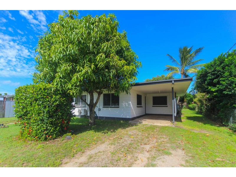 2/269 Buchan Street, Westcourt QLD 4870