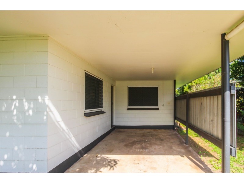 2/269 Buchan Street, Westcourt QLD 4870