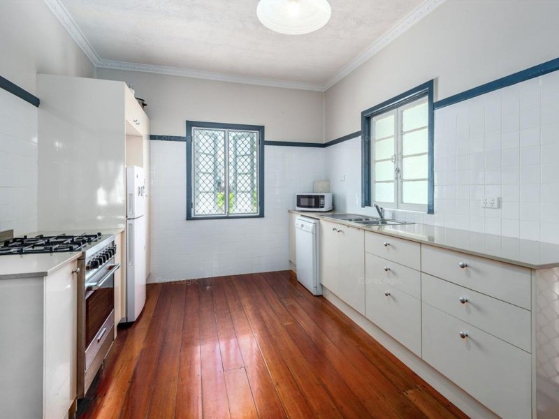 250 Aumuller Street, Westcourt QLD 4870