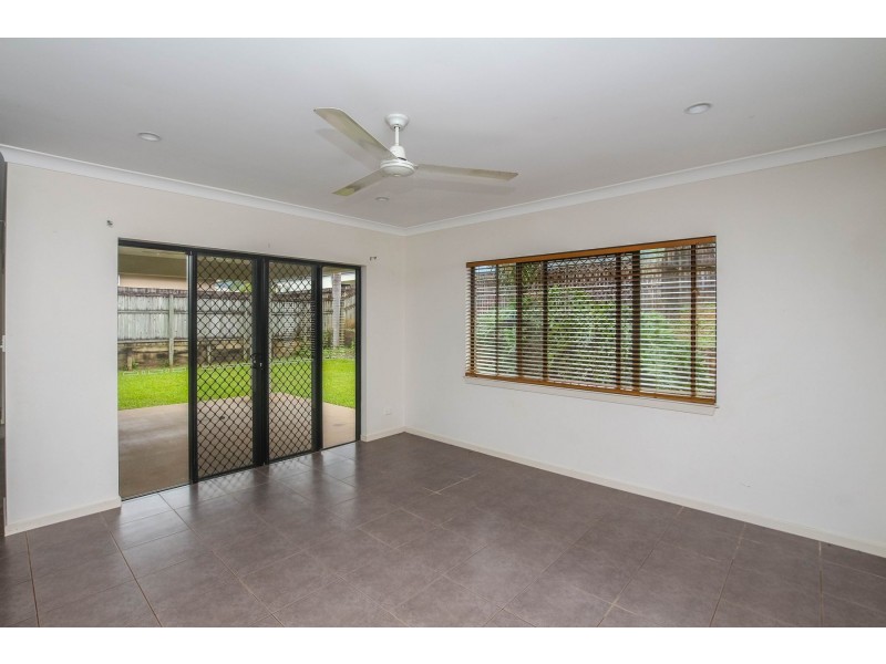 9 Cliffdale Street, Bentley Park QLD 4869