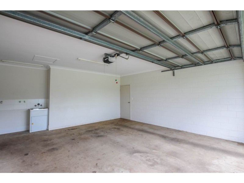 9 Cliffdale Street, Bentley Park QLD 4869