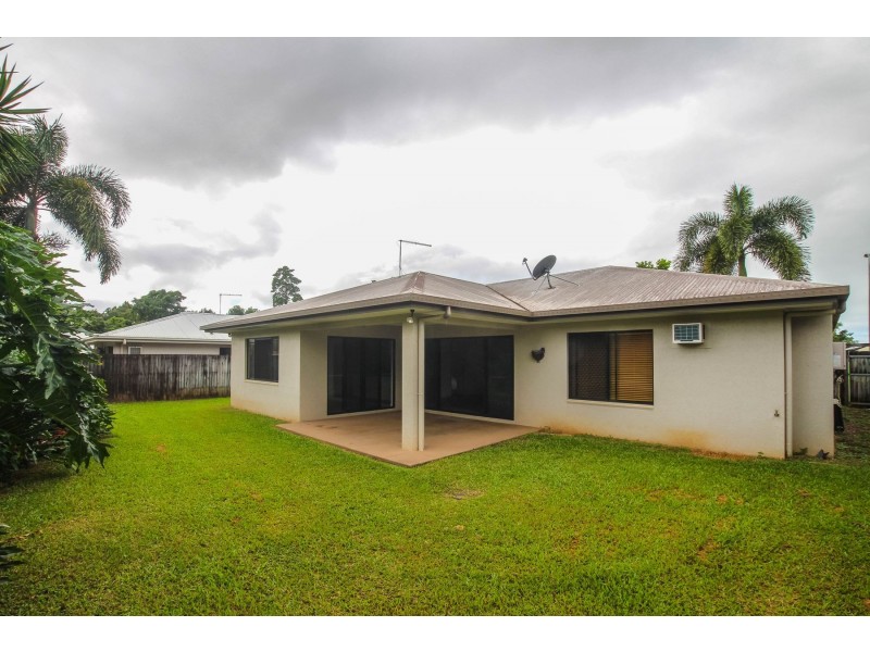 9 Cliffdale Street, Bentley Park QLD 4869