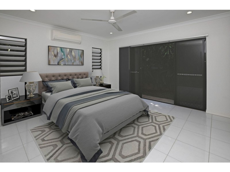 36 Tyrconnell Crescent, Redlynch QLD 4870