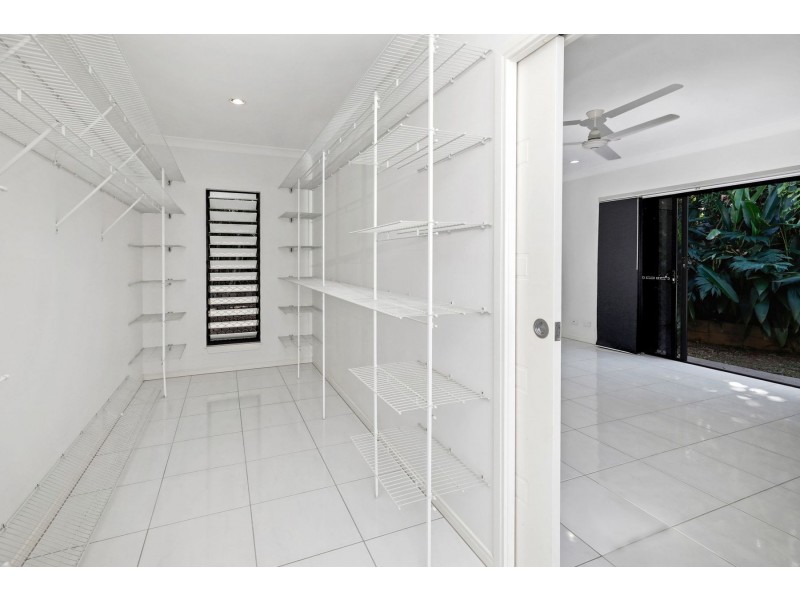 36 Tyrconnell Crescent, Redlynch QLD 4870