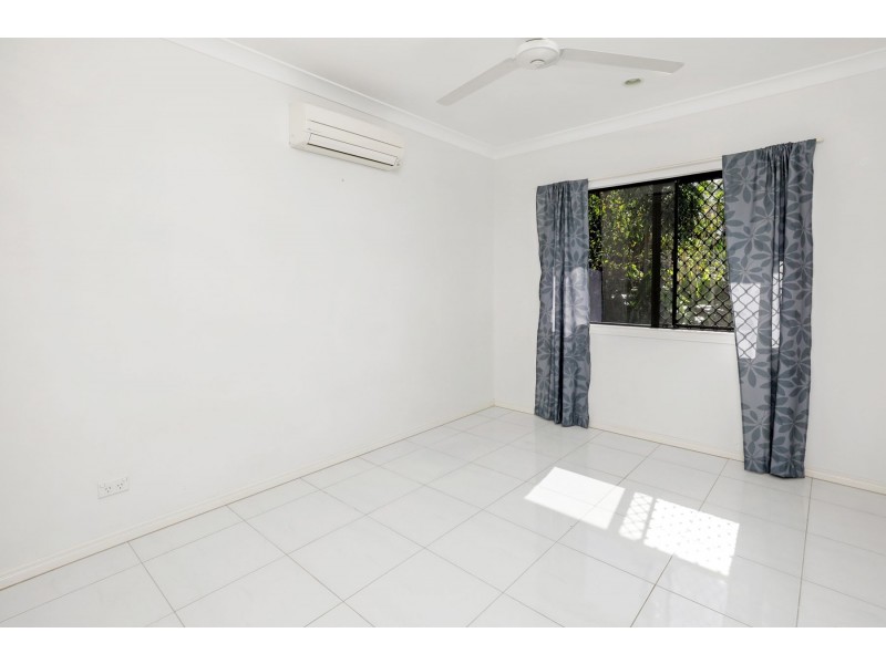 36 Tyrconnell Crescent, Redlynch QLD 4870