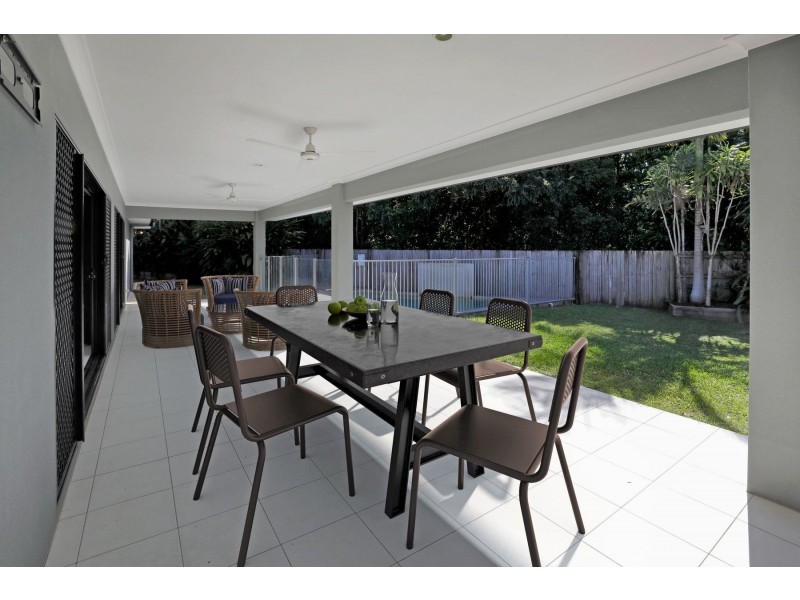 36 Tyrconnell Crescent, Redlynch QLD 4870