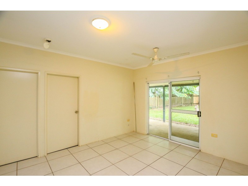 27 Bathurst Drive, Bentley Park QLD 4869