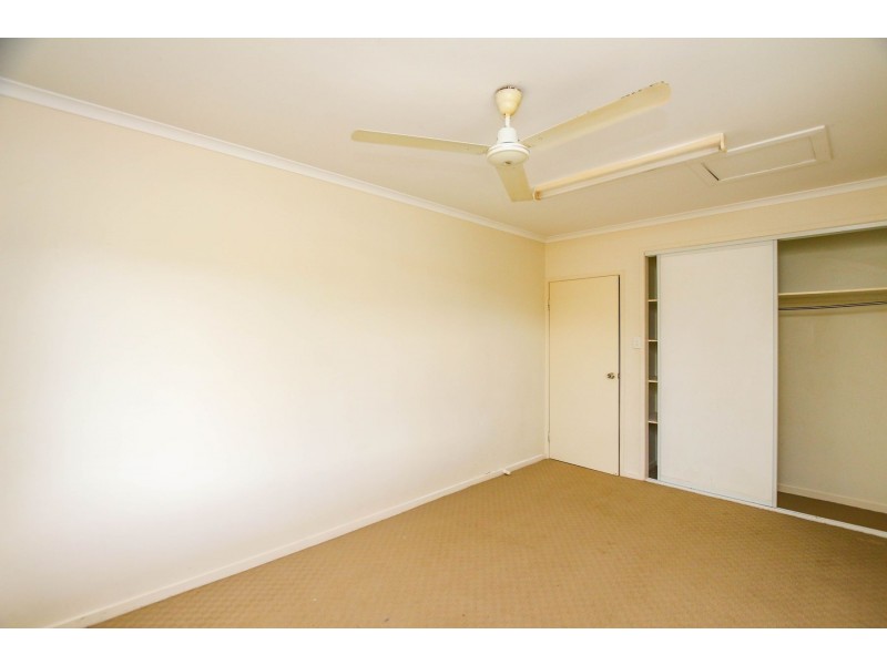 27 Bathurst Drive, Bentley Park QLD 4869