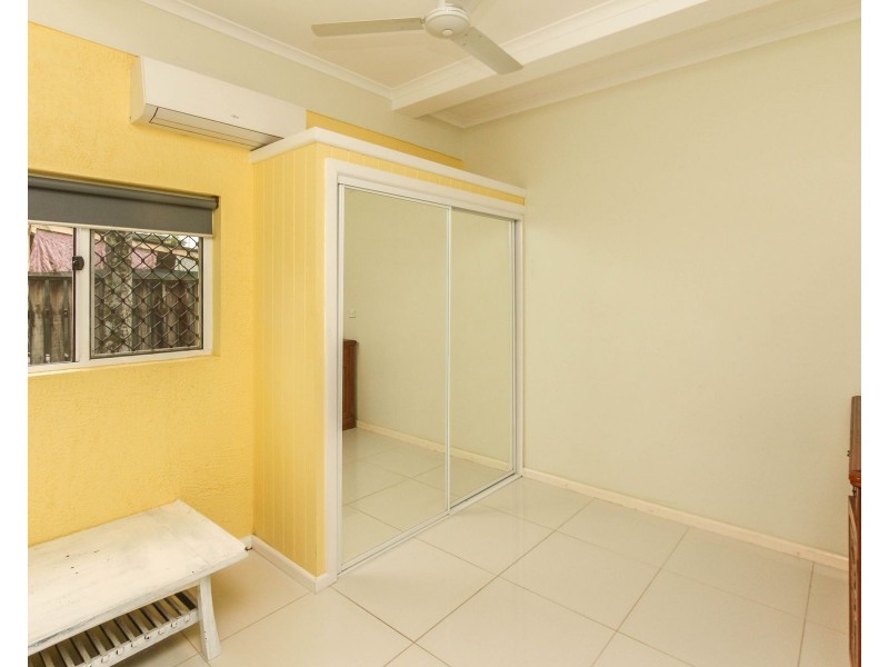 24B Lily Street, Cairns North QLD 4870