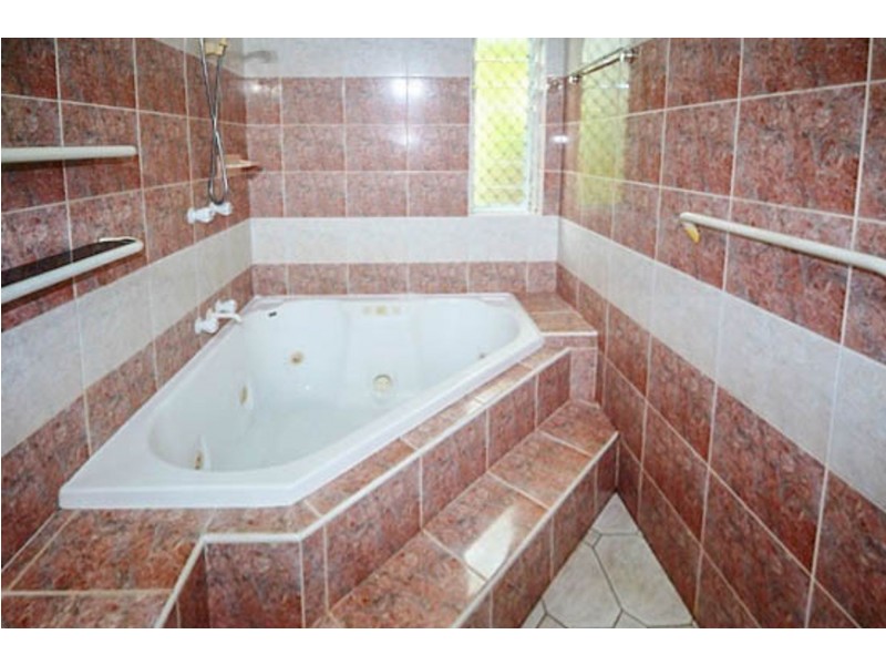 31 Barnard Drive, Mount Sheridan QLD 4868