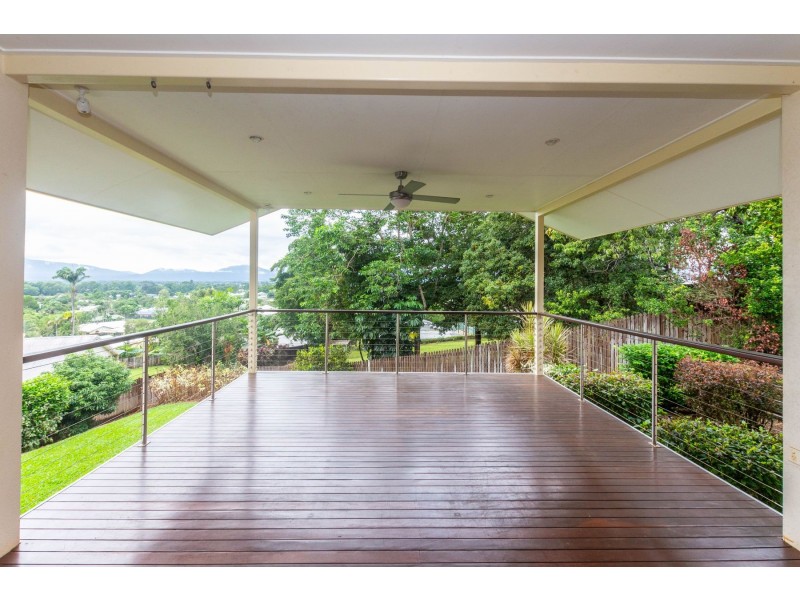 28 Guthrie Close, Bentley Park QLD 4869