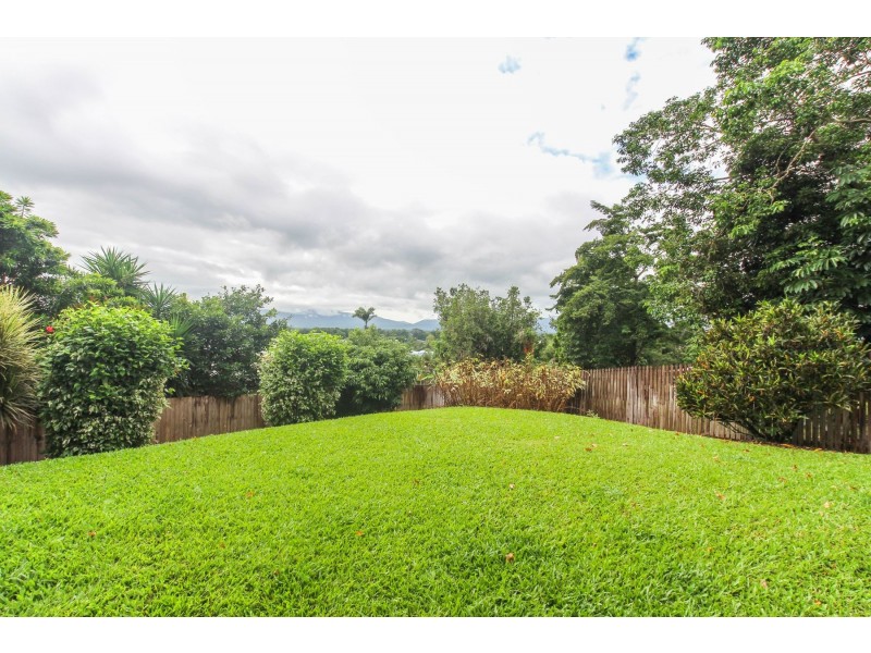 28 Guthrie Close, Bentley Park QLD 4869