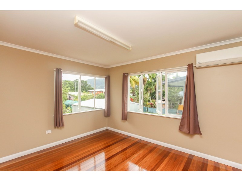 45 Dalton Street, Westcourt QLD 4870