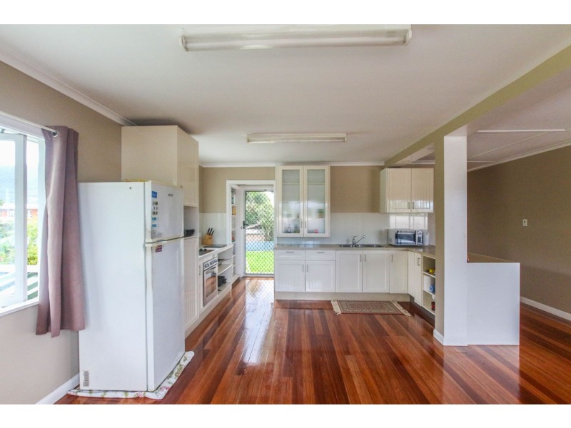 45 Dalton Street, Westcourt QLD 4870