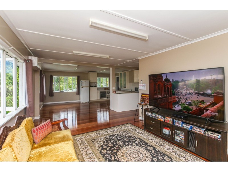 45 Dalton Street, Westcourt QLD 4870