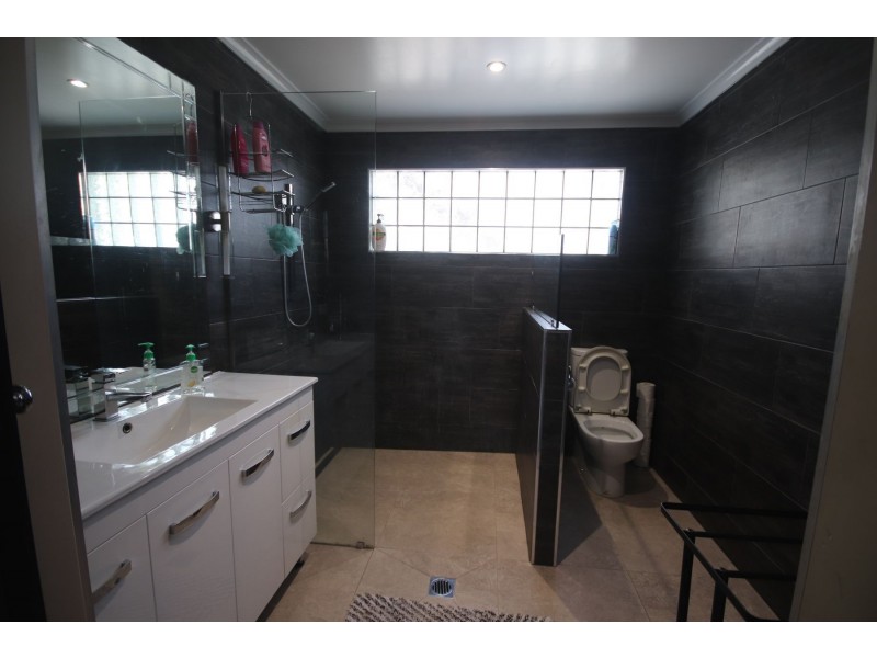 45 Dalton Street, Westcourt QLD 4870