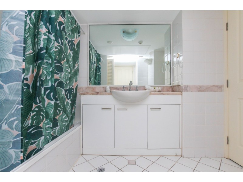 27/26 Sheridan Street, Cairns City QLD 4870