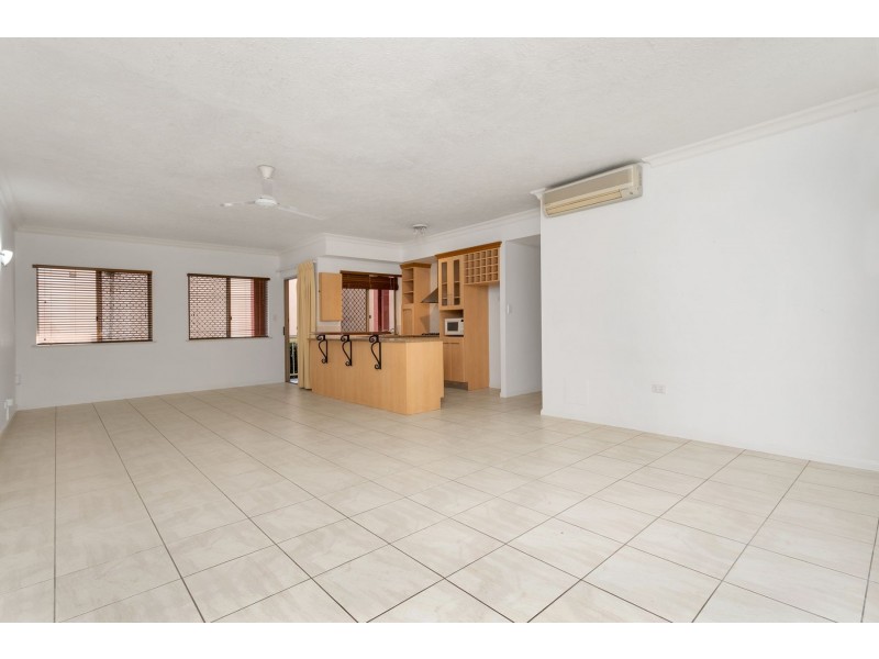 1103/2-10 Greenslopes Street, Cairns North QLD 4870