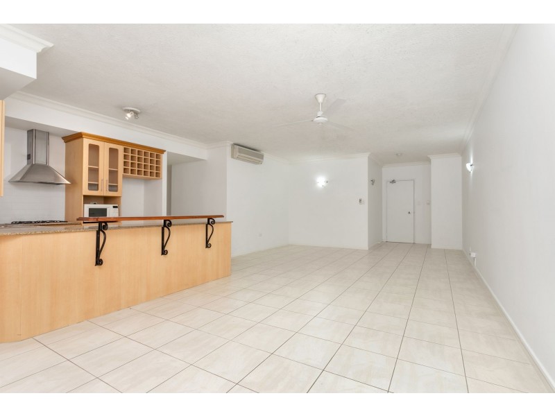 1103/2-10 Greenslopes Street, Cairns North QLD 4870
