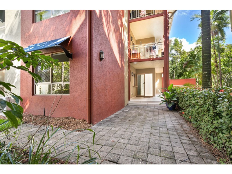 1103/2-10 Greenslopes Street, Cairns North QLD 4870