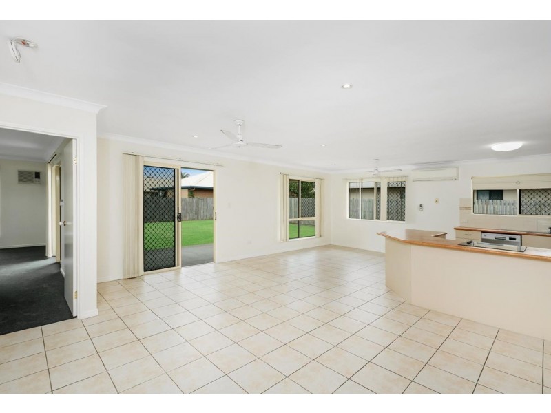 32 Leftwich Street, White Rock QLD 4868