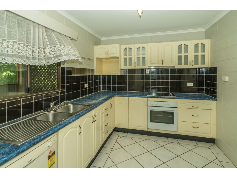 40 Anderson Road, Woree QLD 4868