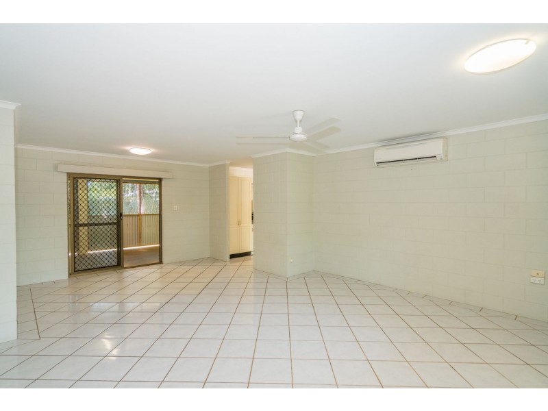 40 Anderson Road, Woree QLD 4868